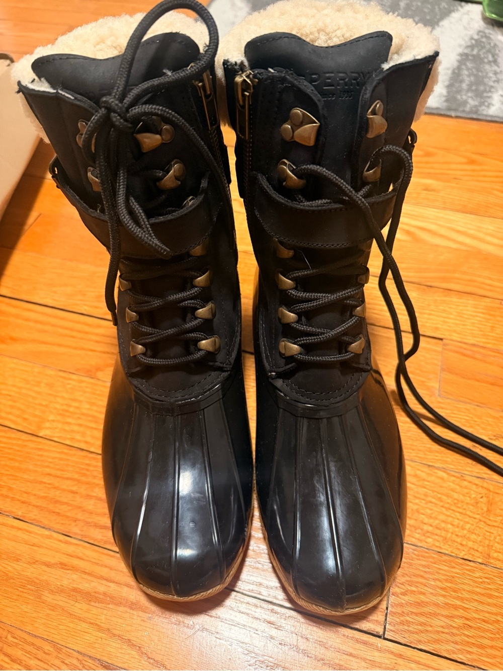 Sperry Women's Black Lace-Up Insulated Duck Boots